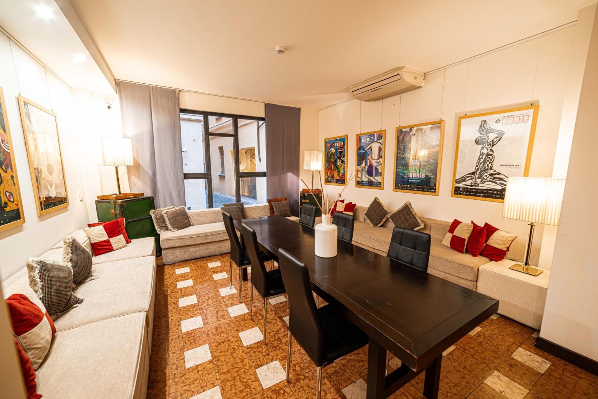Phi Hotel Болонья Экстерьер фото